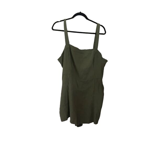 OLD NAVY Jumpsuit Women's Size XXL Petite Solid Olive Green Romper - Picture 1 of 5